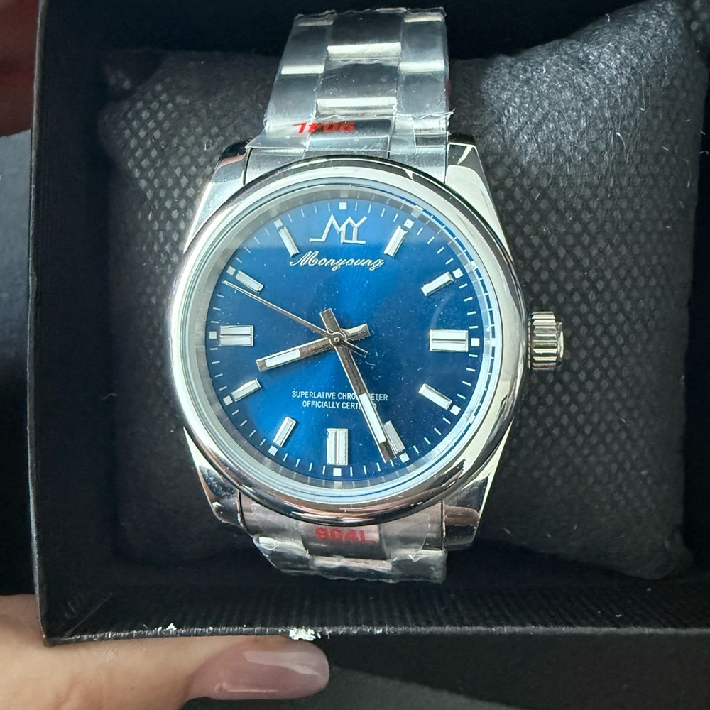 & Other Stories Silver and Blue Men's Watch